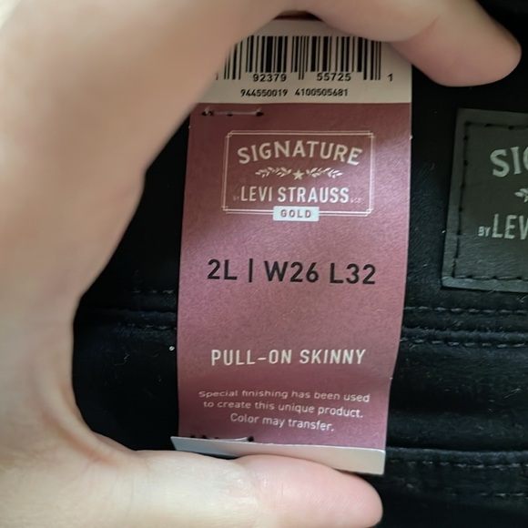 Levi's Women's Pull-On Skinny Jeans Black - Picture 2 of 3